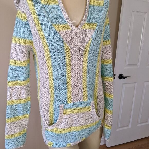 ARITZIA TNA Baja stripe sweater hoodie v neck knit - Picture 3 of 11